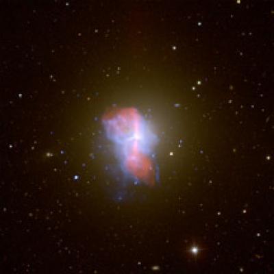 M84 Shows Galaxies Are Dancing - And Black Holes Provide The Rhythm